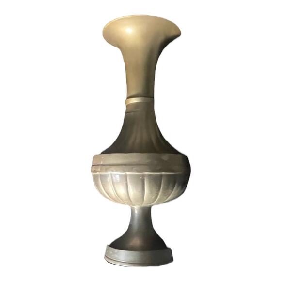 VTG 70s solid brass 9" tall vase - Picture 2 of 8